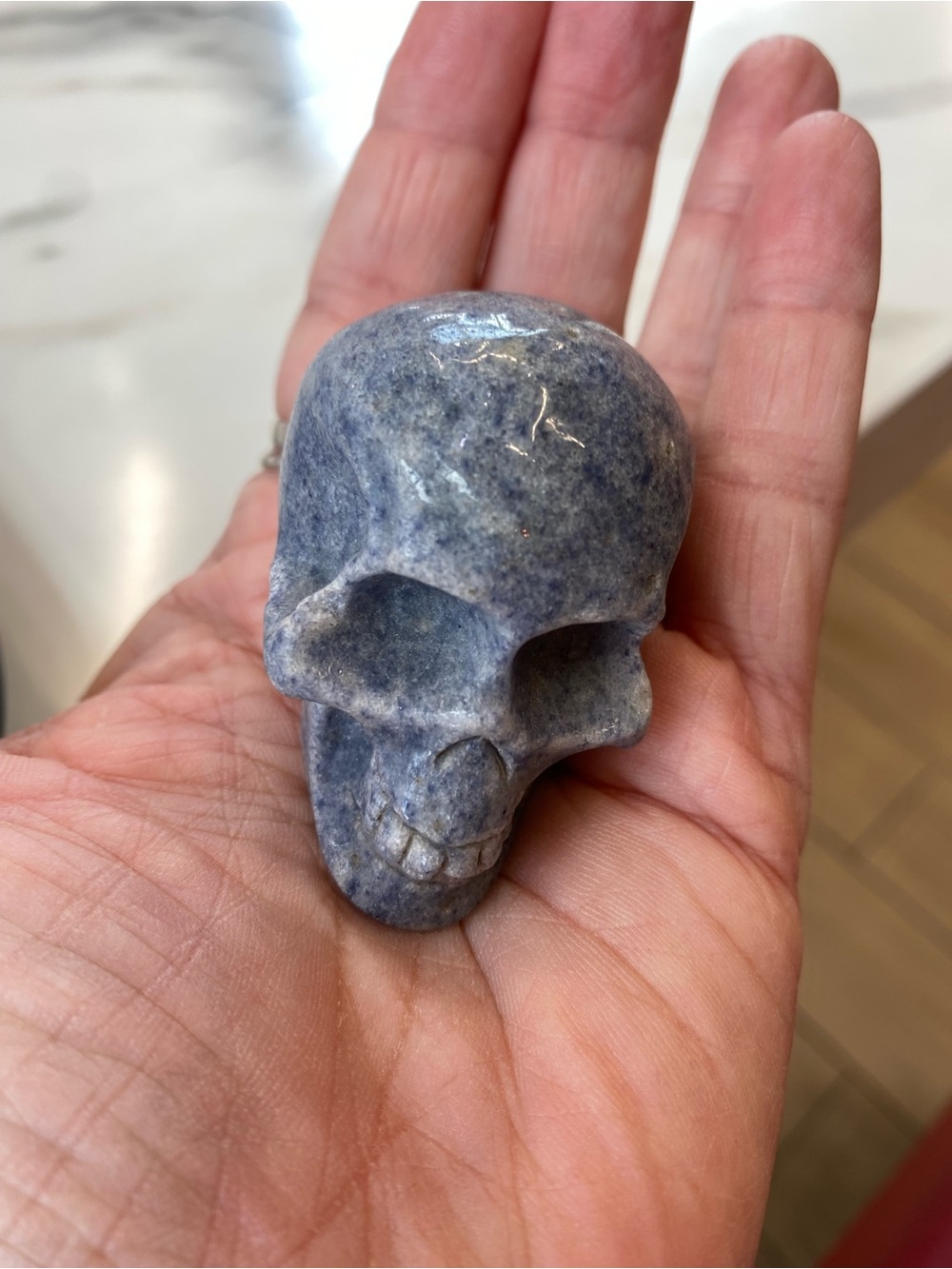 Three Crystal small Skulls - Picture 5 of 5